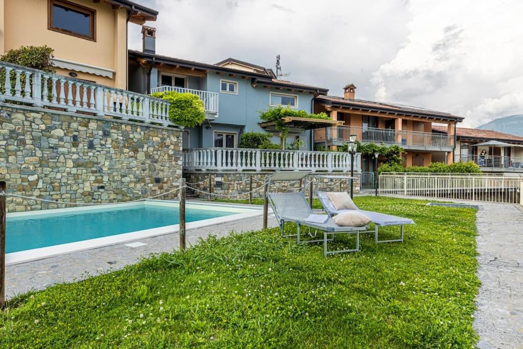 La Dolce Vita - Vista Lago E Piscina Parzanica Dış mekan fotoğraf
