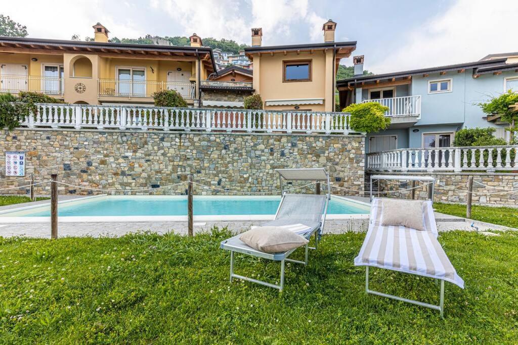 La Dolce Vita - Vista Lago E Piscina Parzanica Dış mekan fotoğraf