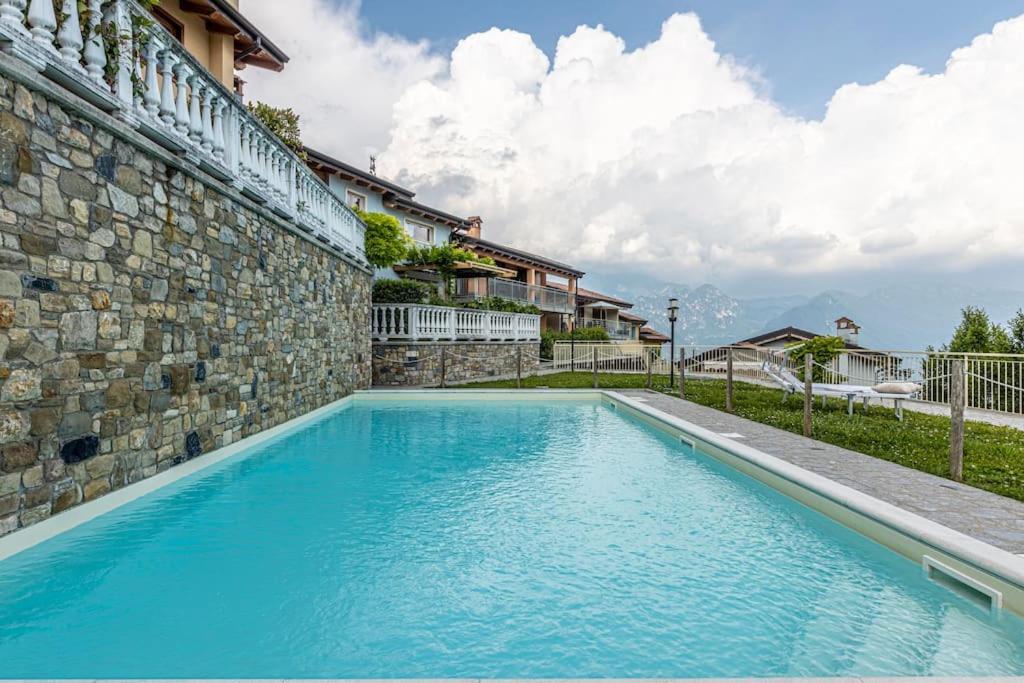 La Dolce Vita - Vista Lago E Piscina Parzanica Dış mekan fotoğraf